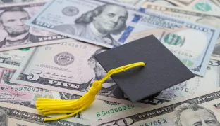 Student-Loan Debt and Anxiety: How Fintechs are Beating Banks
