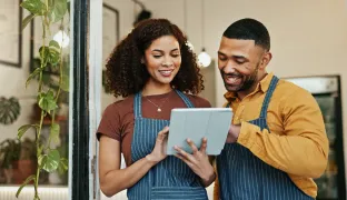 The Invoicing Gap: How Small Businesses Get Paid, and Why Banks Are Missing Out