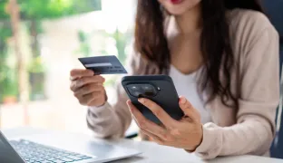 Consumers Embrace Alternative Payments While Keeping Cards Front and Center
